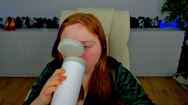 KattyRose8 online show from December 15, 6:41 am