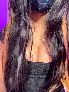 Snapshot of Neha18 chatting on November 15, 5:28 pm Neha18 online show from November 15, 5:28 pm