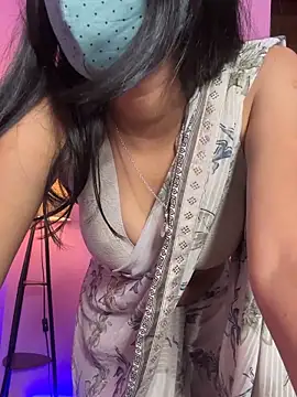 Neha18 online show from May 5, 5:38 pm
