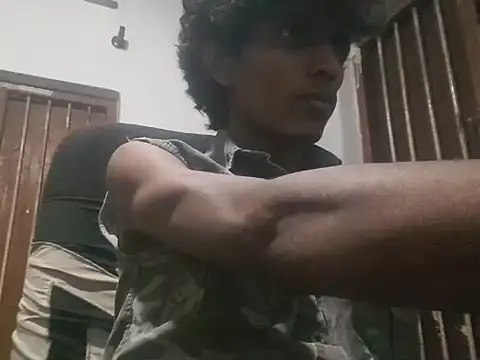 Snapshot of Ashy2001 chatting on September 11, 5:51 am Ashy2001 online show from September 11, 5:51 am