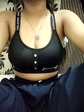 Snapshot of Nikita-Singh88 chatting on October 13, 2:35 am Nikita-Singh88 online show from October 13, 2:35 am
