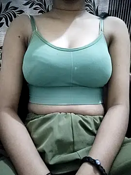 Snapshot of Nikita-Singh88 chatting on November 1, 1:56 am Nikita-Singh88 online show from November 1, 1:56 am