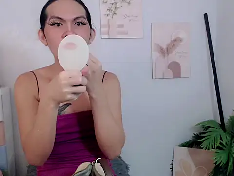 Pinkyweb 03 online show from April 28, 1:15 am