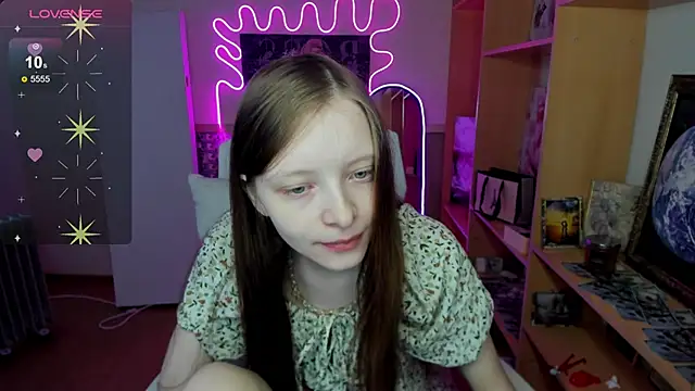 AliceHaris online show from November 18, 9:45 am