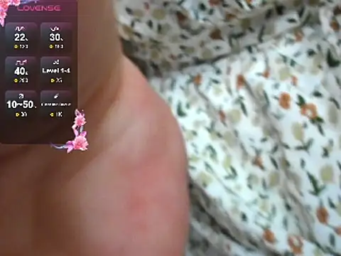 AliceHaris online show from October 28, 4:35 am