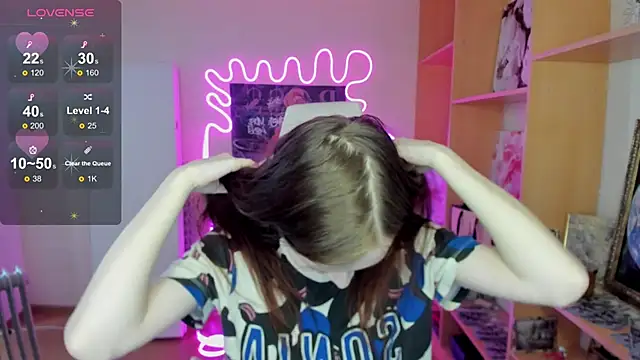 AliceHaris online show from November 14, 3:10 am