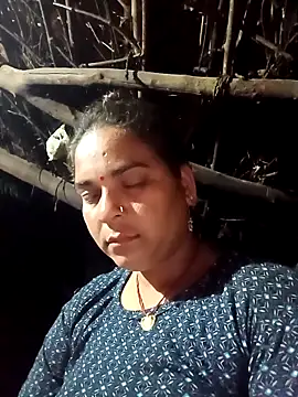 Snapshot of Radha_hotx chatting on October 24, 8:30 pm Radha hotx online show from October 24, 8:30 pm