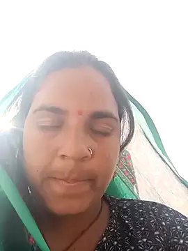 Snapshot of Radha_hotx chatting on October 26, 7:42 am Radha hotx online show from October 26, 7:42 am