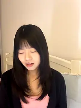 Ella-A9 online show from November 11, 1:06 pm