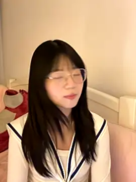 Ella-A9 online show from November 26, 3:45 pm