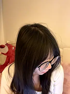 Ella-A9 online show from December 3, 3:29 am