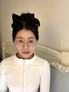 Ella-A9 online show from October 26, 6:14 am