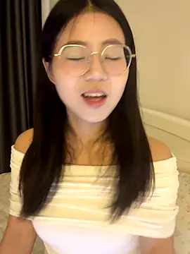 Snapshot of Ella-A9 chatting on September 10, 4:55 am Ella-A9 online show from September 10, 4:55 am
