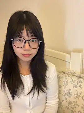 Ella-A9 online show from November 18, 4:32 pm