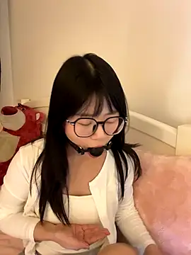 Ella-A9 online show from November 28, 3:01 pm