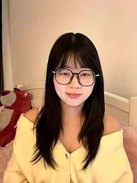 Ella-A9 online show from December 5, 4:05 pm