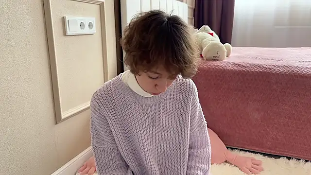 daniellia  online show from November 25, 9:20 am