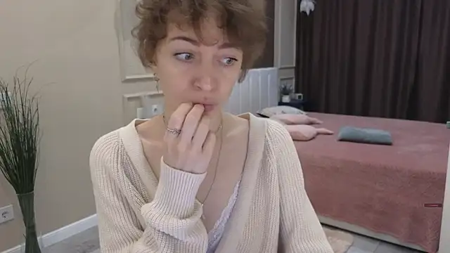 Snapshot of daniellia_ chatting on October 14, 8:59 am daniellia online show from October 14, 8:59 am