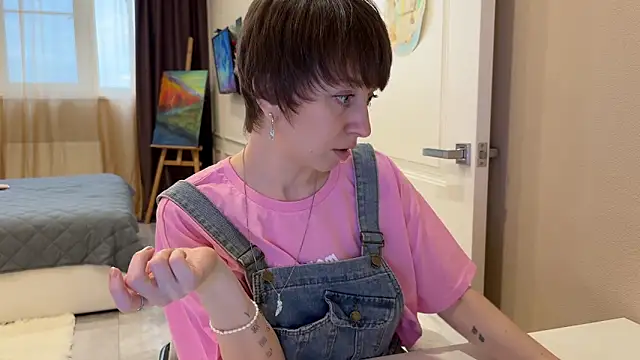 daniellia  online show from March 27, 2:18 pm