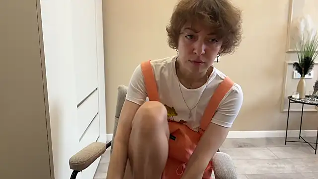 daniellia  online show from November 14, 8:51 am