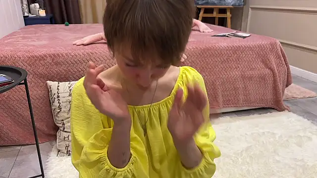 daniellia  online show from December 1, 3:02 pm