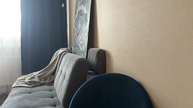 daniellia  online show from October 28, 8:24 am