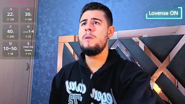 Snapshot of ryan_evanss chatting on November 5, 11:13 am ryan evanss online show from November 5, 11:13 am