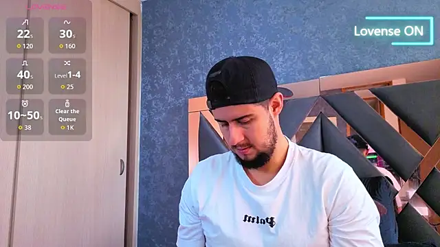 Snapshot of ryan_evanss chatting on November 10, 11:59 am ryan evanss online show from November 10, 11:59 am