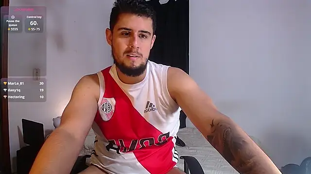 Snapshot of ryan_evanss chatting on November 9, 2:37 am ryan evanss online show from November 9, 2:37 am