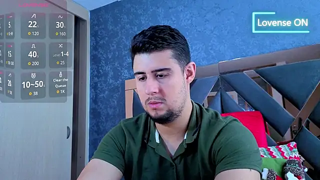 Snapshot of ryan_evanss chatting on November 24, 1:33 pm ryan evanss online show from November 24, 1:33 pm