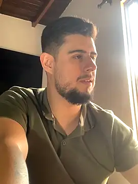 Snapshot of ryan_evanss chatting on November 15, 2:43 pm ryan evanss online show from November 15, 2:43 pm