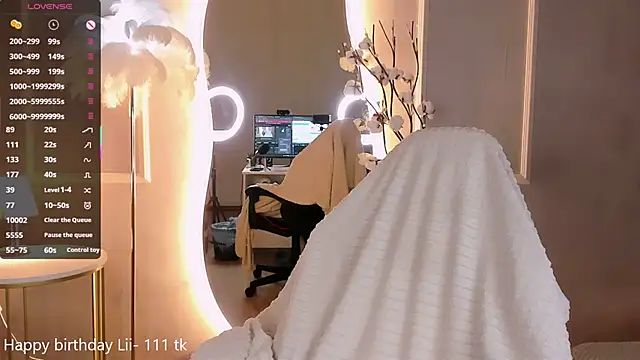 Lii Rose online show from January 11, 8:38 pm