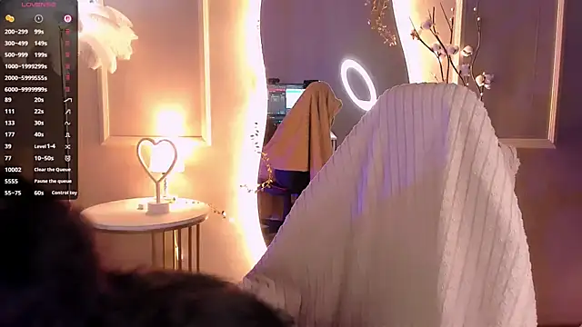 Lii Rose online show from February 22, 8:43 pm