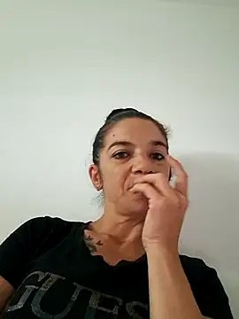 alinaalinutzq online show from September 24, 11:50 am