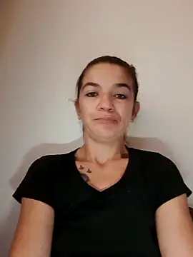 alinaalinutzq online show from November 1, 6:30 am