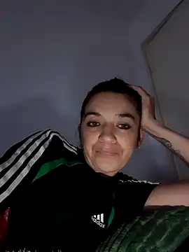 alinaalinutzq online show from October 13, 9:05 pm