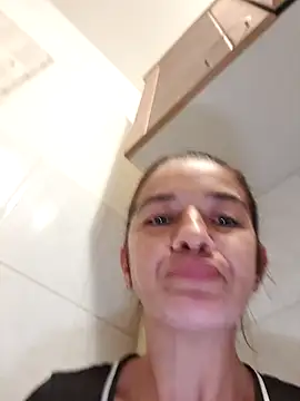 alinaalinutzq online show from October 4, 7:59 pm