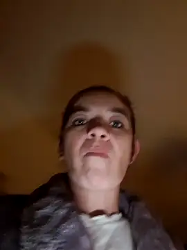 alinaalinutzq online show from October 20, 5:02 pm