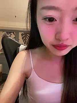 MengMeng0515 online show from April 2, 11:39 am