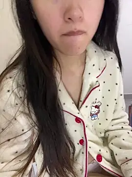 MengMeng0515 online show from May 12, 1:17 pm