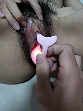 MengMeng0515 online show from November 11, 9:15 am