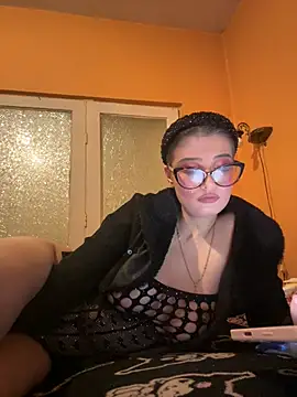 Larra69 online show from January 12, 6:15 pm