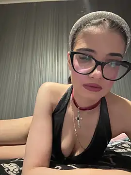 Larra69 online show from May 25, 5:44 pm