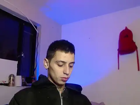 Snapshot of xalejo_max chatting on October 31, 7:32 pm xalejo max online show from October 31, 7:32 pm