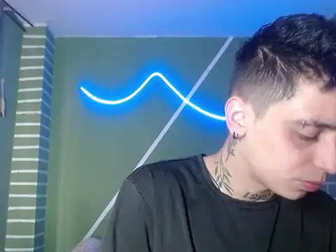 Snapshot of xalejo_max chatting on December 15, 9:20 pm xalejo max online show from December 15, 9:20 pm