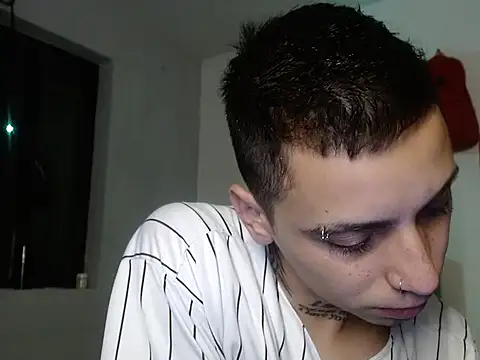 Snapshot of xalejo_max chatting on October 19, 11:07 pm xalejo max online show from October 19, 11:07 pm