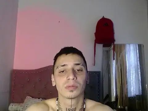 Snapshot of xalejo_max chatting on October 22, 8:30 pm xalejo max online show from October 22, 8:30 pm