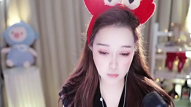 Snapshot of l2day_ chatting on October 11, 3:07 am l2day online show from October 11, 3:07 am