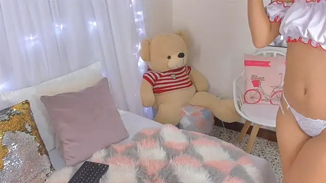 looklikeamovie online show from March 29, 7:26 pm