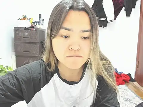 saika blush online show from February 13, 6:02 am